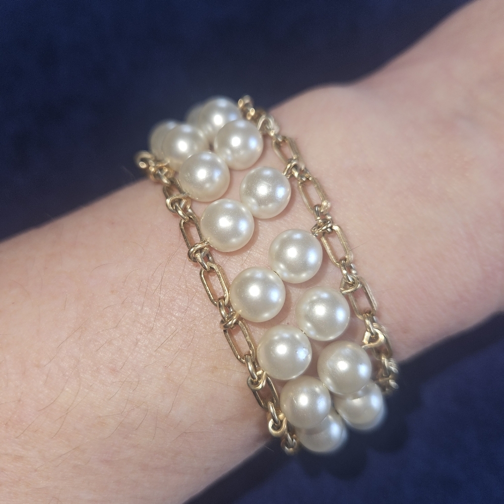 Vintage Sim. Pearl and Chain Bracelet Classic
